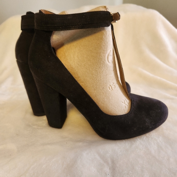 Suede-like heels - Picture 3 of 5